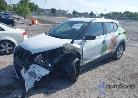 2021 Nissan Kicks S Xtronic Cvt z USA, uszkodzony, nr VIN 3N1CP5BV0ML467722